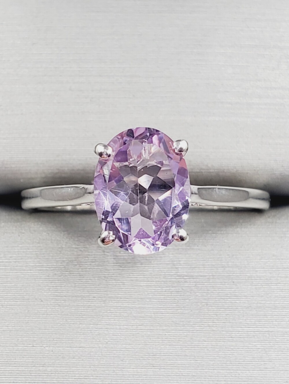 1.75 Carat Oval Rose De France Lavender Amethyst Solitaire Ring In 925 Silver